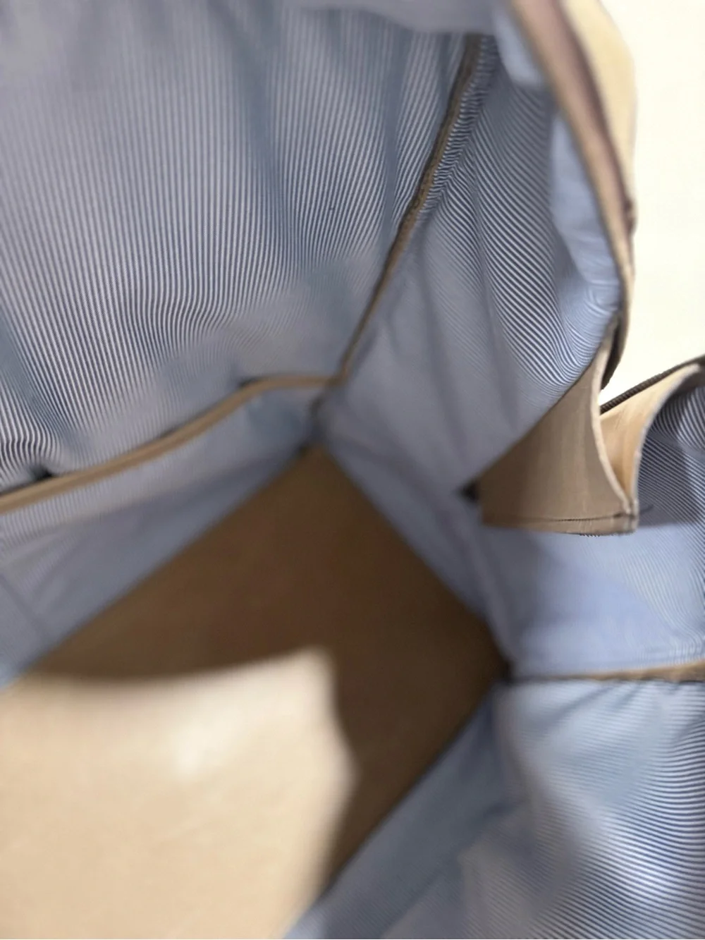 Men's Leather Duffel Tote in Taupe - Classic Everyday Carry